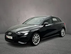 Zwart Gebruikt 2023 Audi A3 Sportback e-tron Competition Sedan | € 42.900 (Iets duurder)