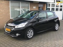 Zwart Gebruikt 2014 Peugeot 208 Envy Hatchback | € 9.950 (Eerlijke prijs)