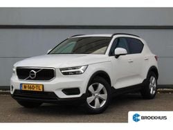 Wit Gebruikt 2022 Volvo XC40 Momentum SUV | € 27.900 (Super prijs)