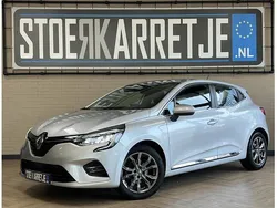 Grijs, metallic lak Gebruikt 2020 Renault Clio V Intens Hatchback | € 14.250 (Iets duurder)