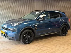 Blauw, metallic lak Gebruikt 2022 Lynk & Co 01 SUV | € 23.995 (Eerlijke prijs)
