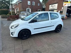 Wit Gebruikt 2010 Renault Twingo Authentique Hatchback | € 2.450 (Eerlijke prijs)