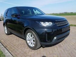Zwart, metallic lak Gebruikt 2018 Land Rover Discovery 5 SUV | € 19.360 (Super prijs)