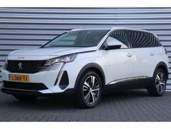 Wit, metallic lak Gebruikt 2021 Peugeot 5008 Allure MPV | € 25.900 (Eerlijke prijs)