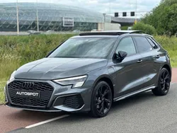 Grijs Gebruikt 2020 Audi A3 Sportback e-tron S-Line Sedan | € 32.950