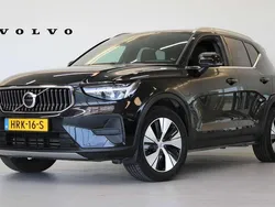 Zwart Gebruikt 2022 Volvo XC40 Core SUV | € 33.900 (Goede deal)