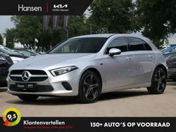 Grijs, metallic lak Gebruikt 2020 Mercedes A250 Hatchback | € 23.945 (Super prijs)