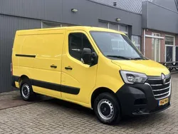 Geel Gebruikt 2020 Renault Master T28 MPV | € 16.950
