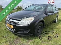 Zwart, metallic lak Gebruikt 2009 Opel Astra Business Stationwagen | € 1.299 (Super prijs)