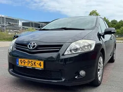 Zwart Gebruikt 2011 Toyota Auris Hatchback | € 3.999 (Goede deal)