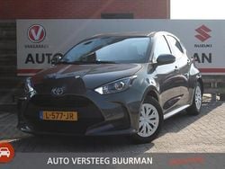 Grijs Gebruikt 2021 Toyota Yaris Active Hatchback | € 16.250 (Goede deal)