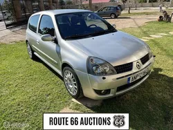 Zilver Gebruikt 2004 Renault Clio II R.S. Hatchback | € 9.000