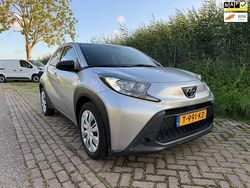 Grijs Gebruikt 2023 Toyota Aygo Play Hatchback | € 16.475 (Eerlijke prijs)
