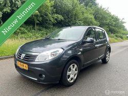 Grijs Gebruikt 2009 Dacia Sandero Hatchback | € 1.195 (Eerlijke prijs)