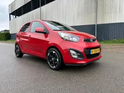 Rood Gebruikt 2012 Kia Picanto Hatchback | € 4.995 (Eerlijke prijs)