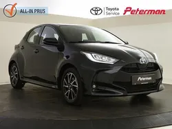Zwart Gebruikt 2021 Toyota Yaris Hatchback | € 19.899 (Eerlijke prijs)