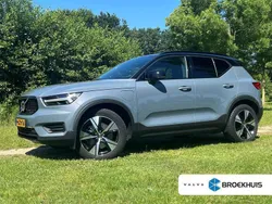 Grijs, metallic lak Gebruikt 2022 Volvo XC40 R-Design SUV | € 38.900 (Iets duurder)