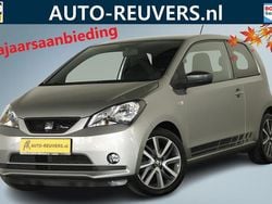 Grijs, metallic lak Gebruikt 2017 Seat Mii CONNECT Hatchback | € 8.900 (Eerlijke prijs)