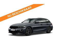Grijs Gebruikt 2021 BMW 330 Stationwagen | € 36.875 (Duur)