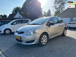 Grijs Gebruikt 2008 Toyota Auris Terra Hatchback | € 3.500 (Eerlijke prijs)