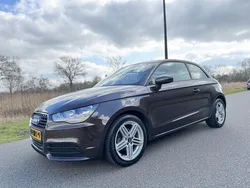Bruin Gebruikt 2010 Audi A1 Attraction Hatchback | € 7.950 (Eerlijke prijs)