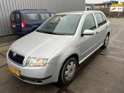 Grijs Gebruikt 2002 Skoda Fabia Comfort Hatchback | € 2.250 (Iets duurder)