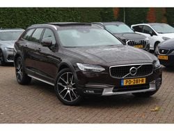 Bruin Gebruikt 2017 Volvo V90 CC Pro Stationwagen | € 27.950 (Iets duurder)