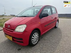 Rood Gebruikt 2007 Daihatsu Cuore Hatchback | € 999 (Eerlijke prijs)