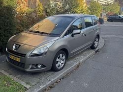 Grijs Gebruikt 2010 Peugeot 5008 MPV | € 4.500 (Eerlijke prijs)