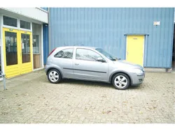 Grijs Gebruikt 2004 Opel Corsa Hatchback | € 1.995 (Duur)