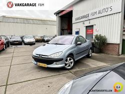 Grijs Gebruikt 2003 Peugeot 206 CC Cabriolet | € 1.950 (Iets duurder)