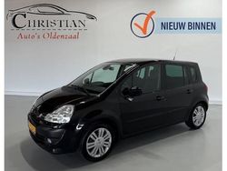Zwart Gebruikt 2011 Renault Grand Modus Exception MPV | € 3.499 (Eerlijke prijs)