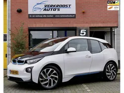 Wit, metallic lak Gebruikt 2013 BMW i3 Comfort Edition Hatchback | € 9.950 (Eerlijke prijs)
