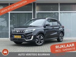 Zwart Gebruikt 2020 Suzuki Vitara Style SUV | € 21.450 (Eerlijke prijs)