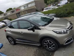 Bruin Gebruikt 2014 Renault Captur Dynamique SUV | € 5.950 (Eerlijke prijs)