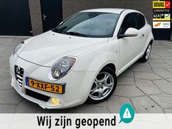 Wit, metallic lak Gebruikt 2014 Alfa Romeo MiTo Hatchback | € 6.395 (Eerlijke prijs)