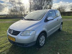 Grijs Gebruikt 2007 VW Fox Hatchback | € 2.799 (Iets duurder)