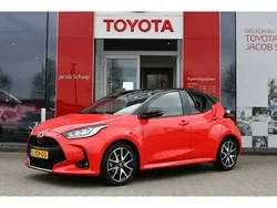 Rood Gebruikt 2021 Toyota Yaris Hybrid Edition Hatchback | € 21.899 (Iets duurder)