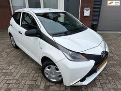 Wit Gebruikt 2017 Toyota Aygo Hatchback | € 7.750 (Goede deal)