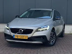 Bruin Gebruikt 2017 Volvo V40 CC Stationwagen | € 7.450 (Duur)