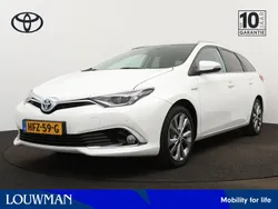 Wit Gebruikt 2025 Toyota Auris Executive Stationwagen | € 19.745 (Eerlijke prijs)