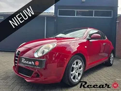 Rood, metallic lak Gebruikt 2010 Alfa Romeo MiTo Distinctive Hatchback | € 4.495 (Eerlijke prijs)