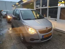Grijs Gebruikt 2009 Opel Agila Essentia Hatchback | € 3.550 (Goede deal)