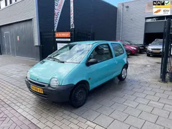 Blauw, metallic lak Gebruikt 1999 Renault Twingo Hatchback | € 999 (Goede deal)