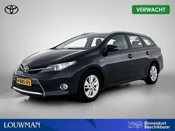 Grijs metallic Gebruikt 2014 Toyota Auris Touring Sports Stationwagen | € 12.450 (Eerlijke prijs)