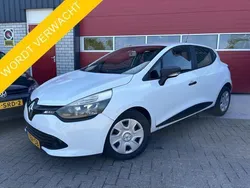 Wit Gebruikt 2014 Renault Clio IV Authentique Hatchback | € 6.888 (Eerlijke prijs)