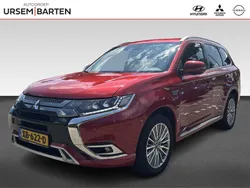 Rood Gebruikt 2018 Mitsubishi Outlander P-HEV Instyle SUV | € 19.930 (Eerlijke prijs)
