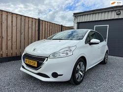 Wit Gebruikt 2013 Peugeot 208 Active Hatchback | € 2.550 (Super prijs)