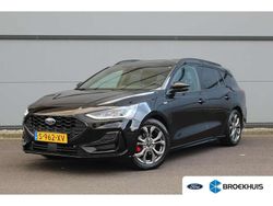 Zwart Gebruikt 2023 Ford Focus ST-Line X Stationwagen | € 21.900 (Eerlijke prijs)