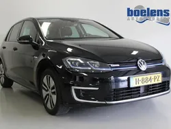 Zwart Gebruikt 2020 VW e-Golf Hatchback | € 13.249 (Eerlijke prijs)
